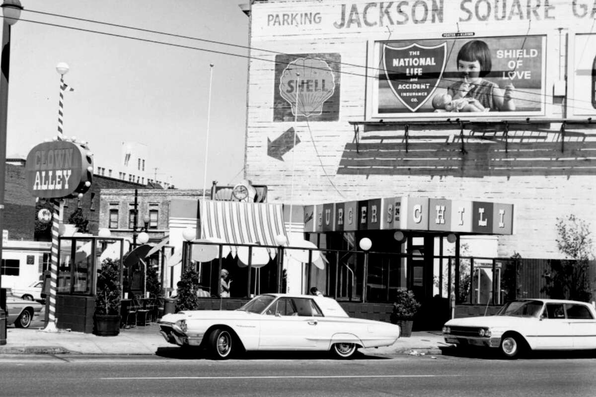 Clown Alley, 42 Columbus Avenue, San Francisco, circa 1964.