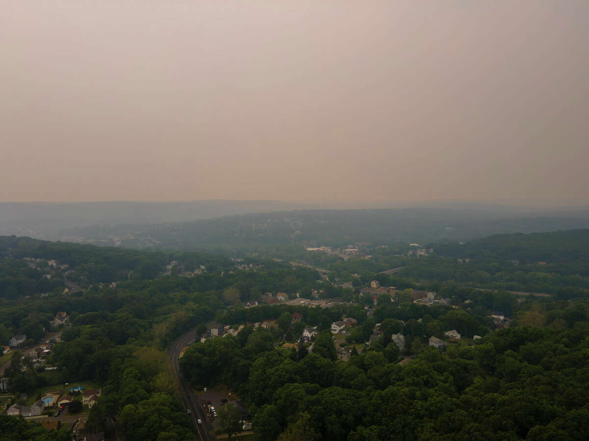 Smoke From Canada Wildfires Causes Unhealthy Air Quality In Ct