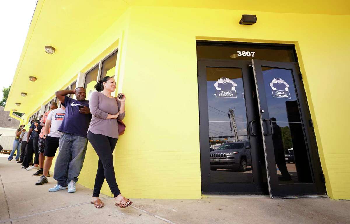 Houston Rapper Bun B's Trill Burgers Opens Today In Montrose