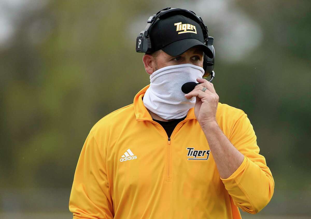 Sealy football coach Shane Mobley steps down after six seasons