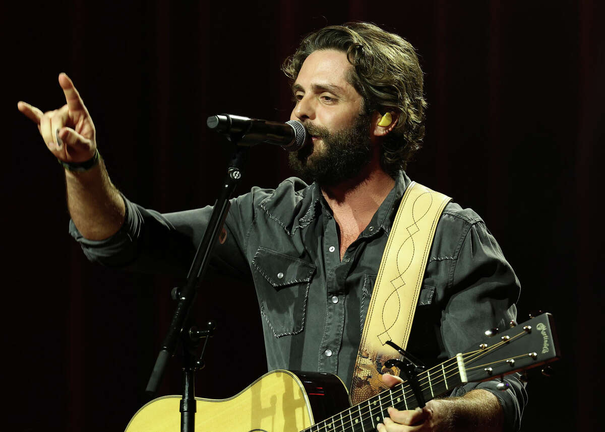 Miniconcert review Thomas Rhett gets MVP Arena crowd dancing