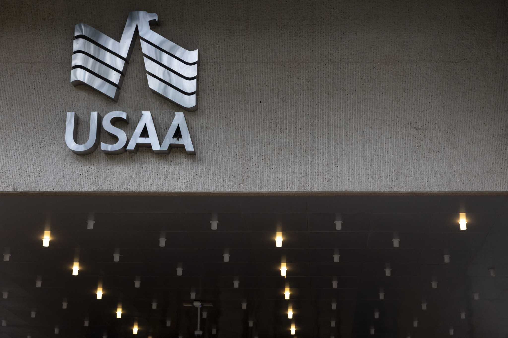 USAA to offer nointerest loans to military members if government shut