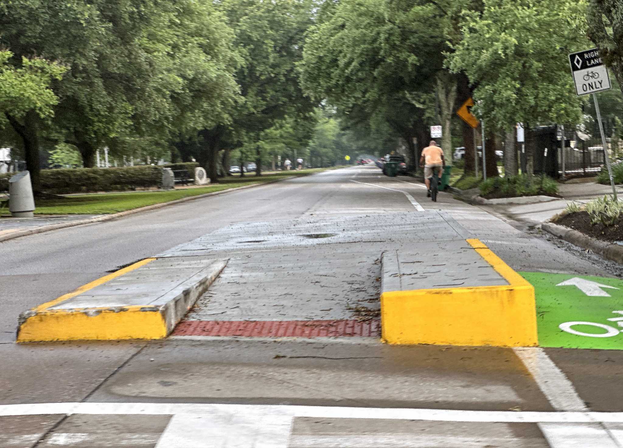 New Heights road infrastructure raises pedestrian safety concerns