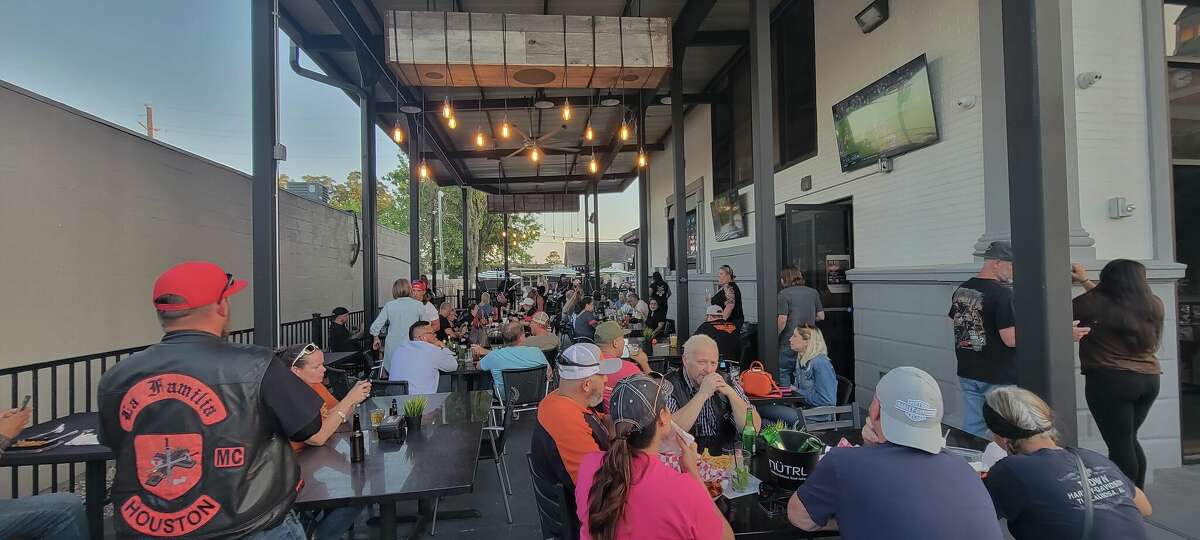 Katy Crossing Icehouse was named by readers as one of the best patios in Katy for dogs.