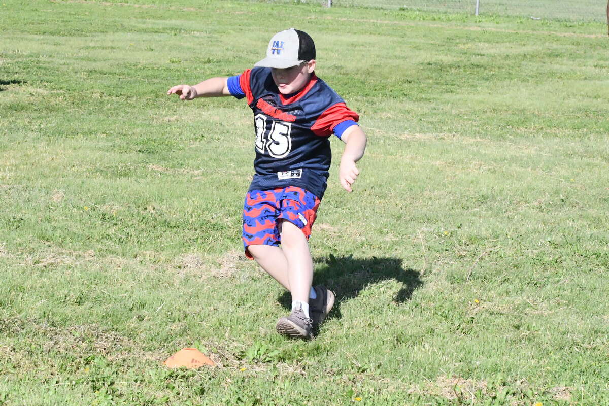 PHOTO GALLERY 2023 Plainview YMCA Tiger Football summer football camp