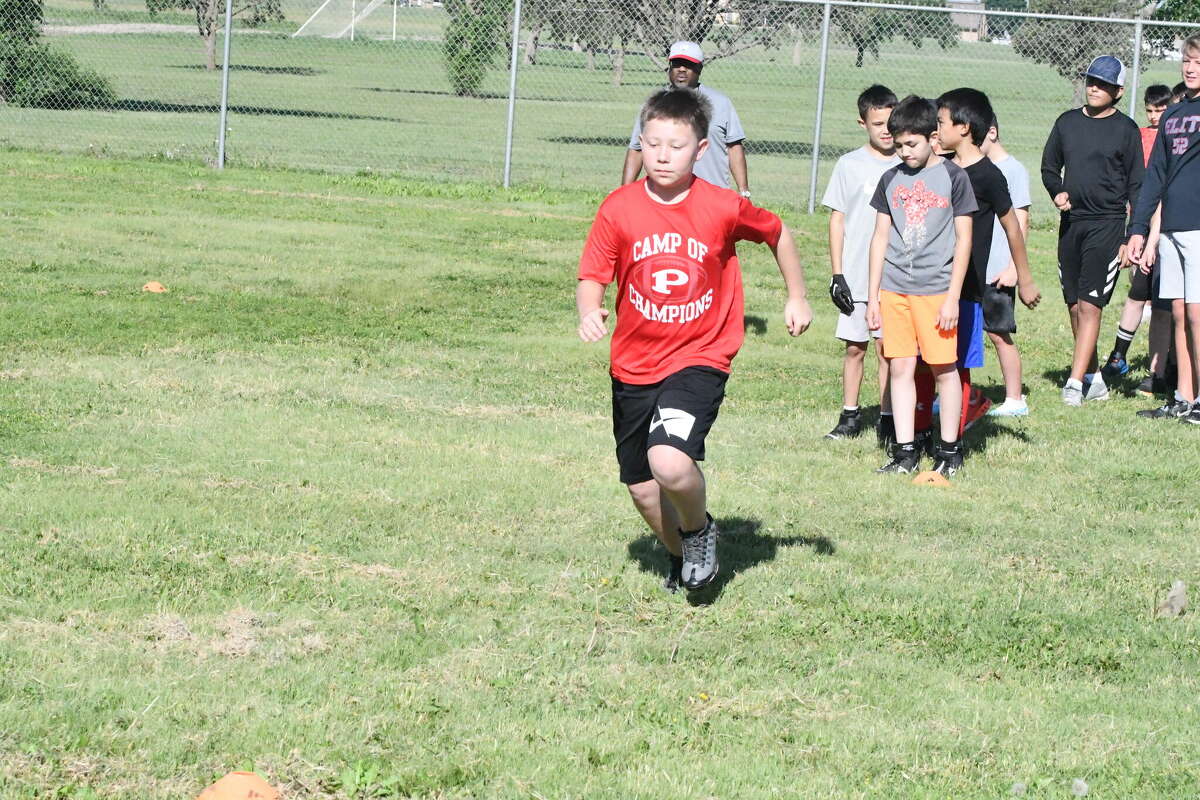 PHOTO GALLERY 2023 Plainview YMCA Tiger Football summer football camp