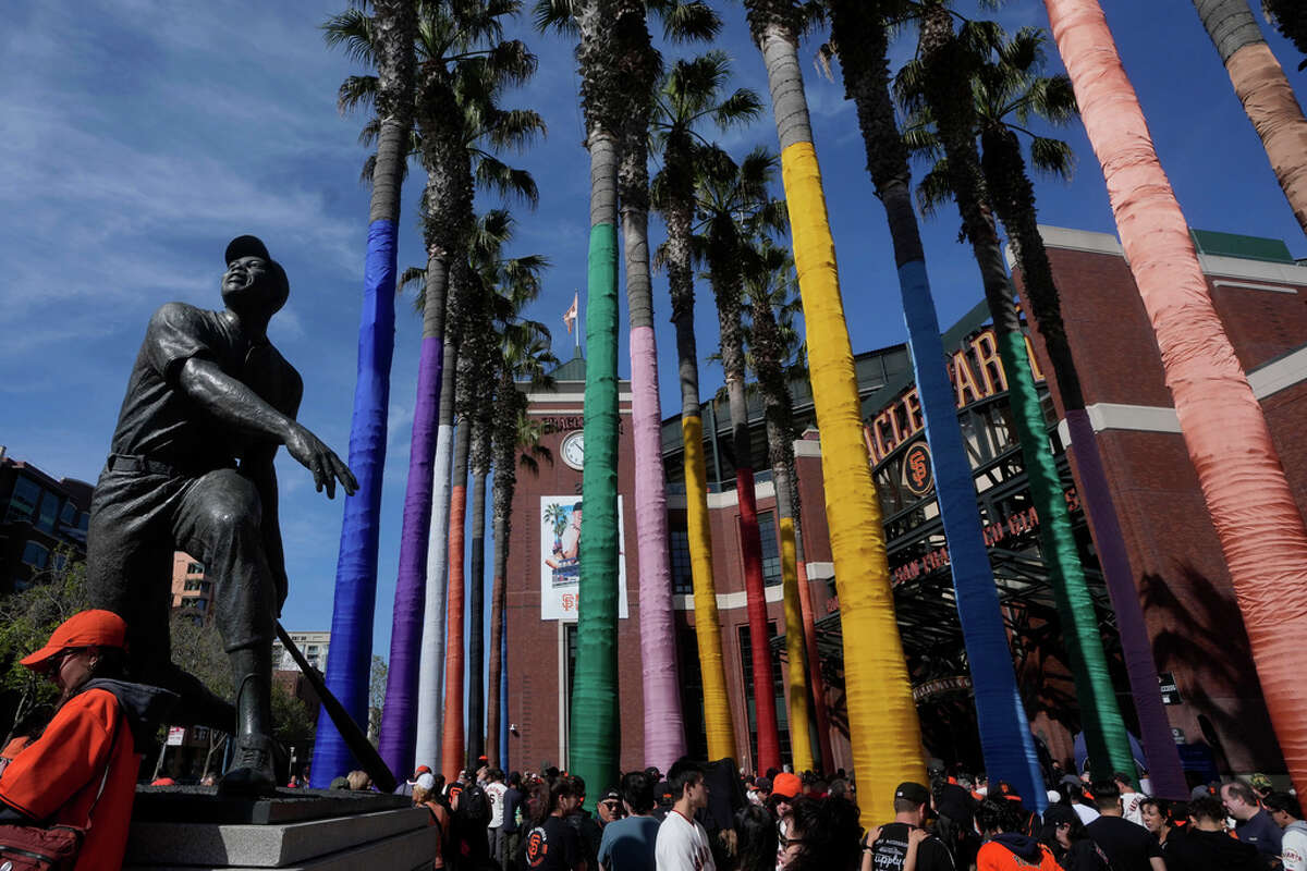 SF Giants celebrate Pride incorporating the rainbow into uniform