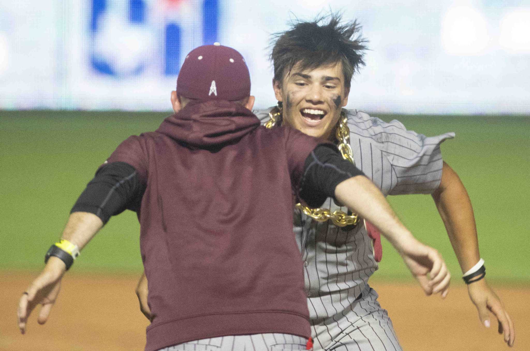 Pearland Oilers baseball advances to state championship game