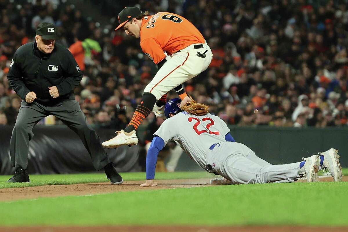 Seventh inning sinks Giants, DeSclafani in 3-2 loss to Cubs