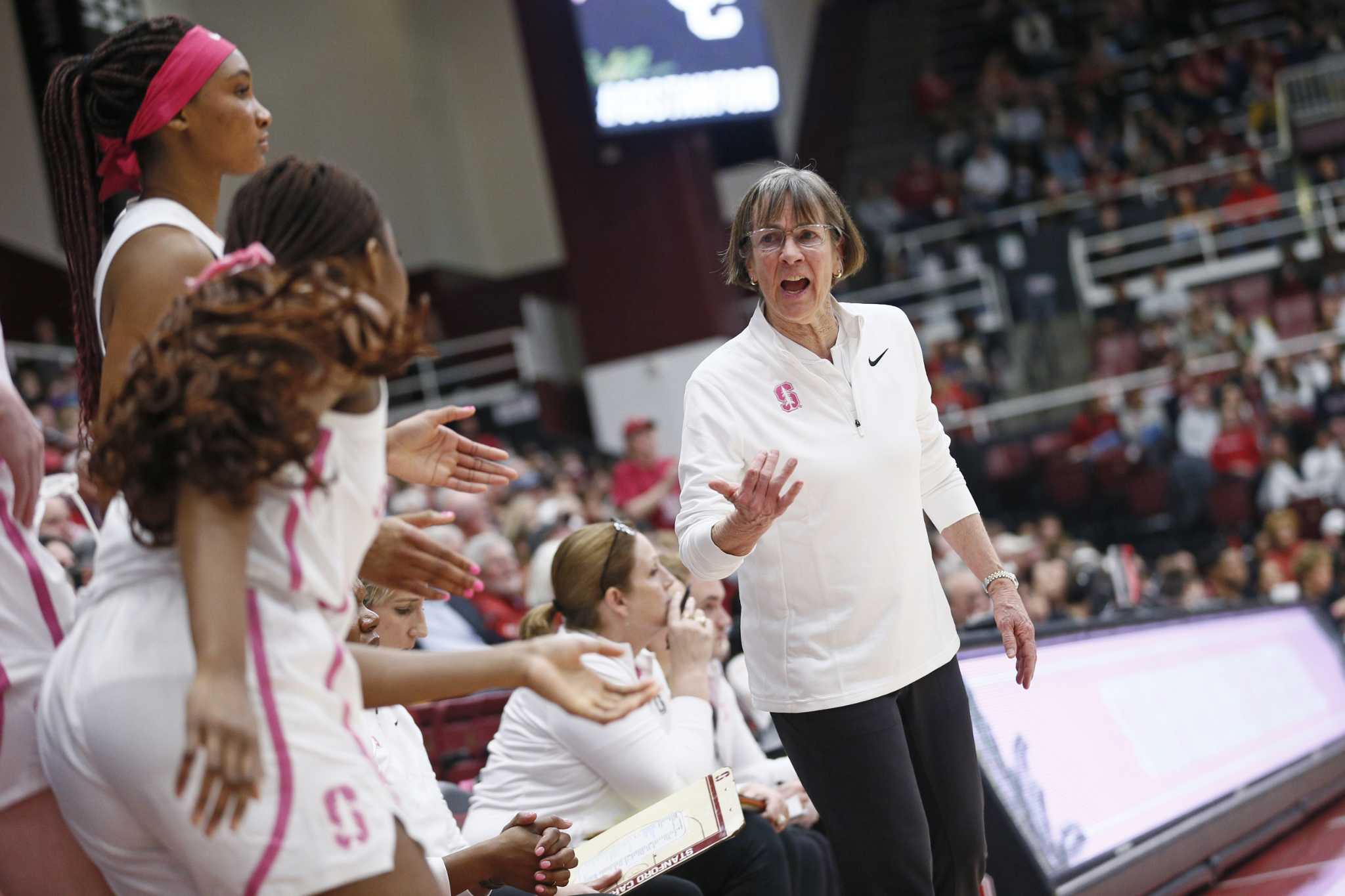 Tara vanderveer deals