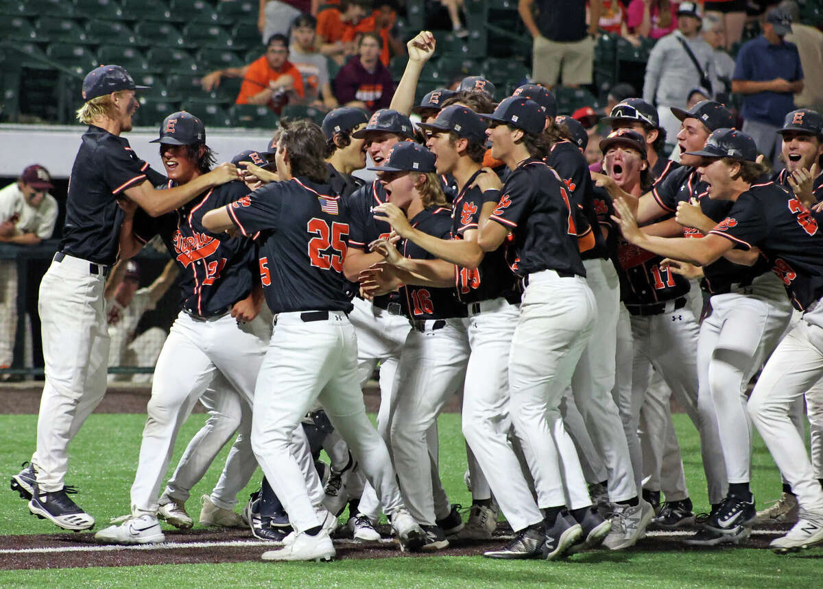 Edwardsville wins back-to-back state championships