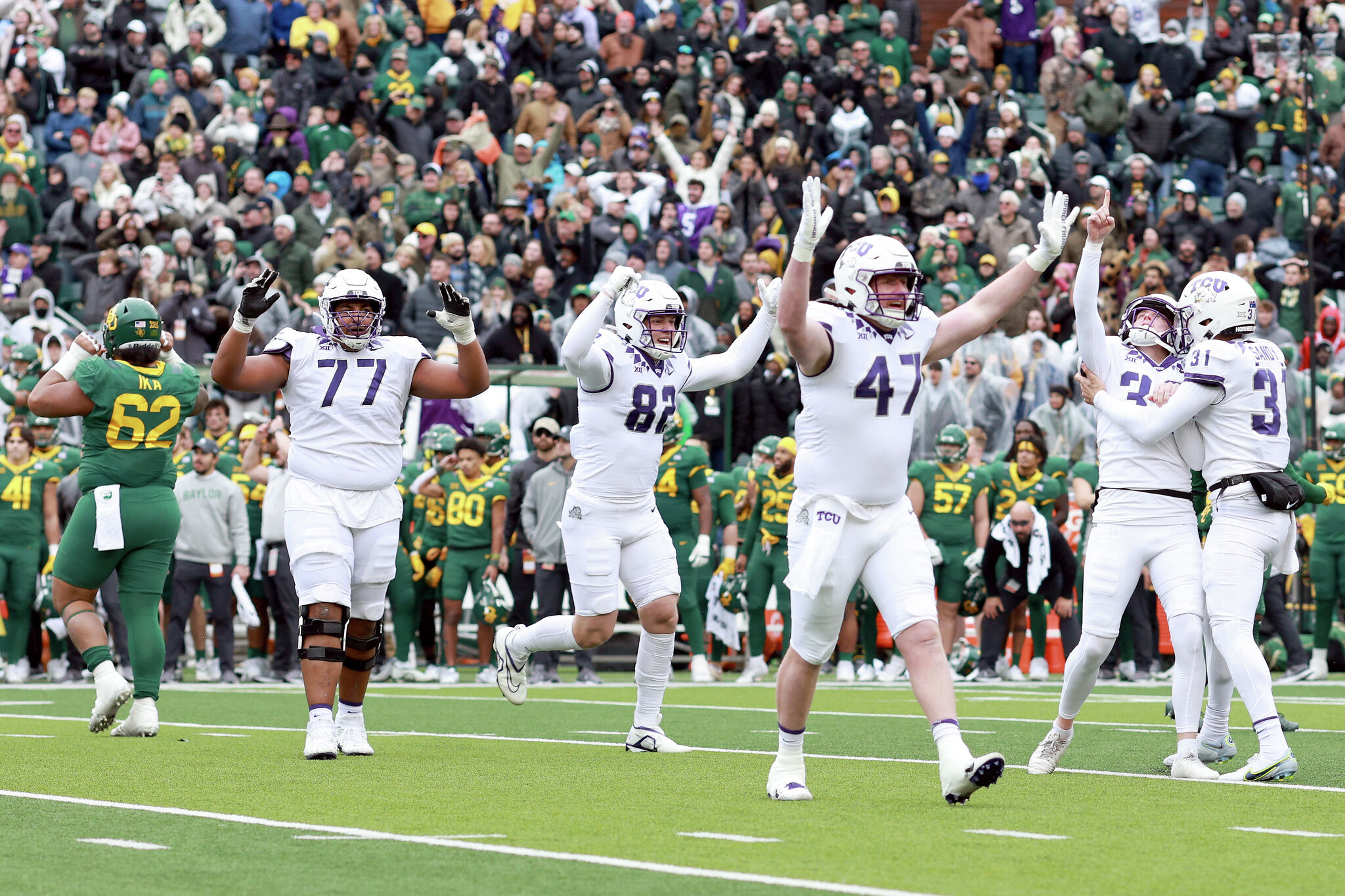 Waco, Texas, USA. 20th Oct, 2018. TCU Horned Frogs offensive