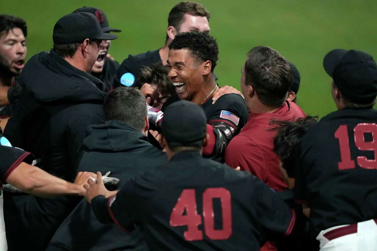 Texas Longhorns Baseball Team falls in the Super Regional to the Stanford  Cardinal 