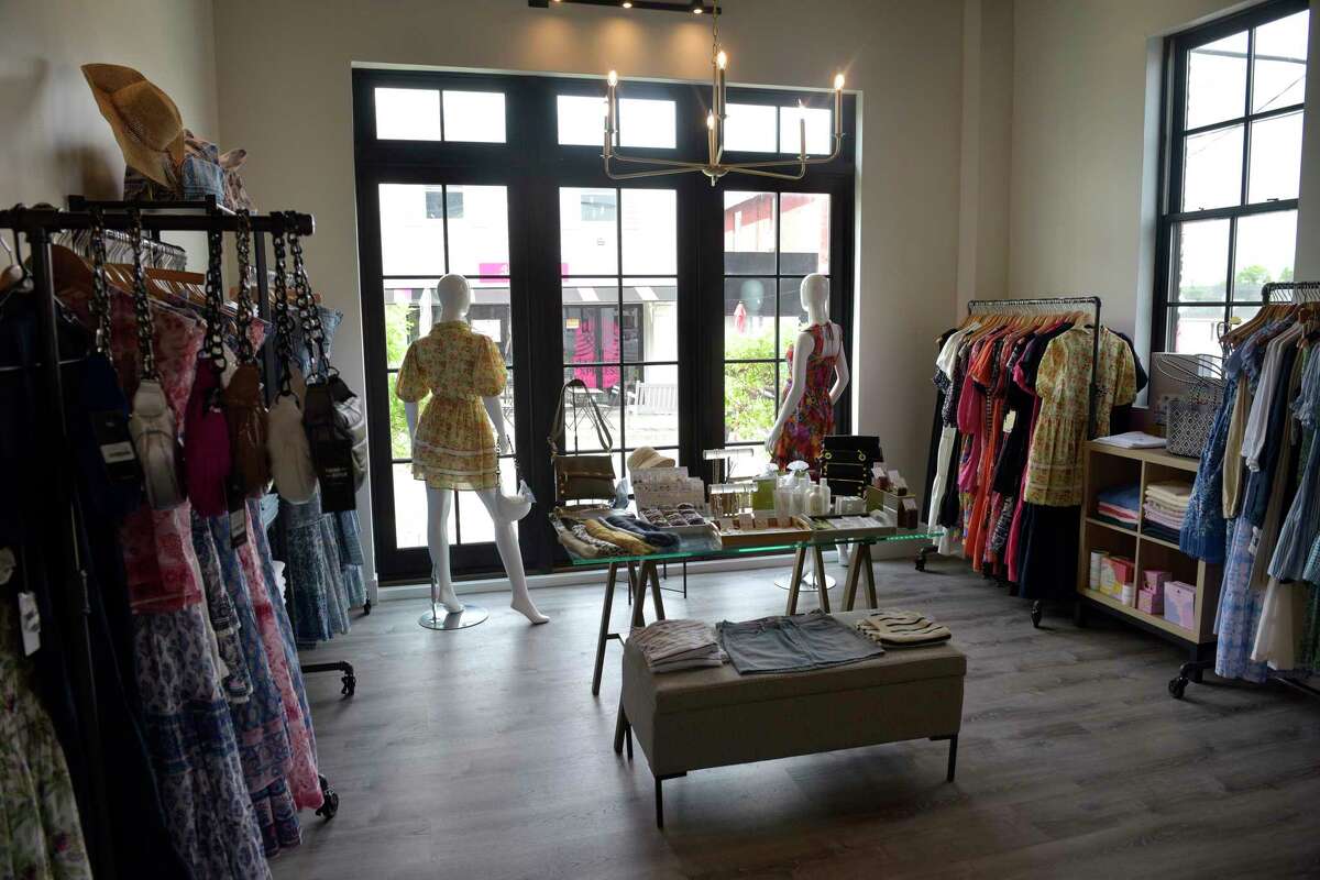 Norwalk women's clothing boutique expands with Ridgefield location