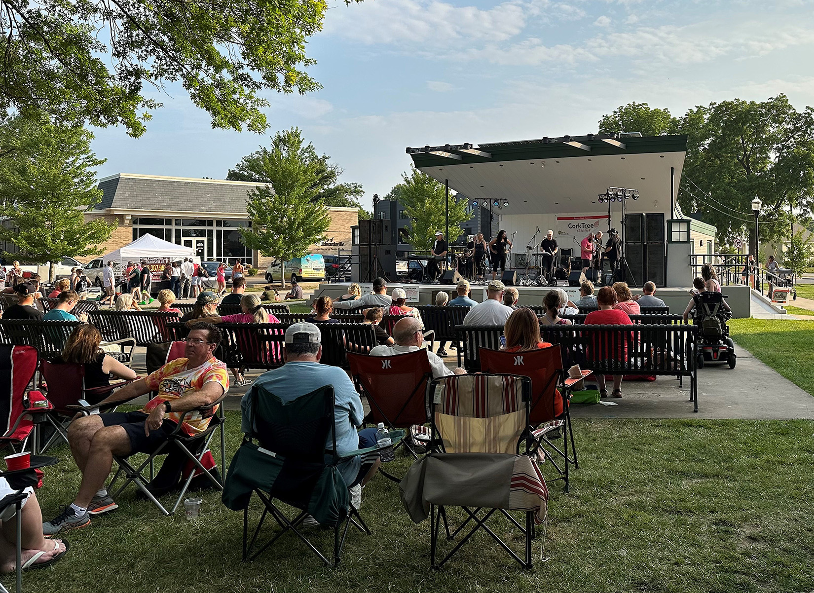 Edwardsville Arts in the Park 2023 to offer concerts, movies, improv