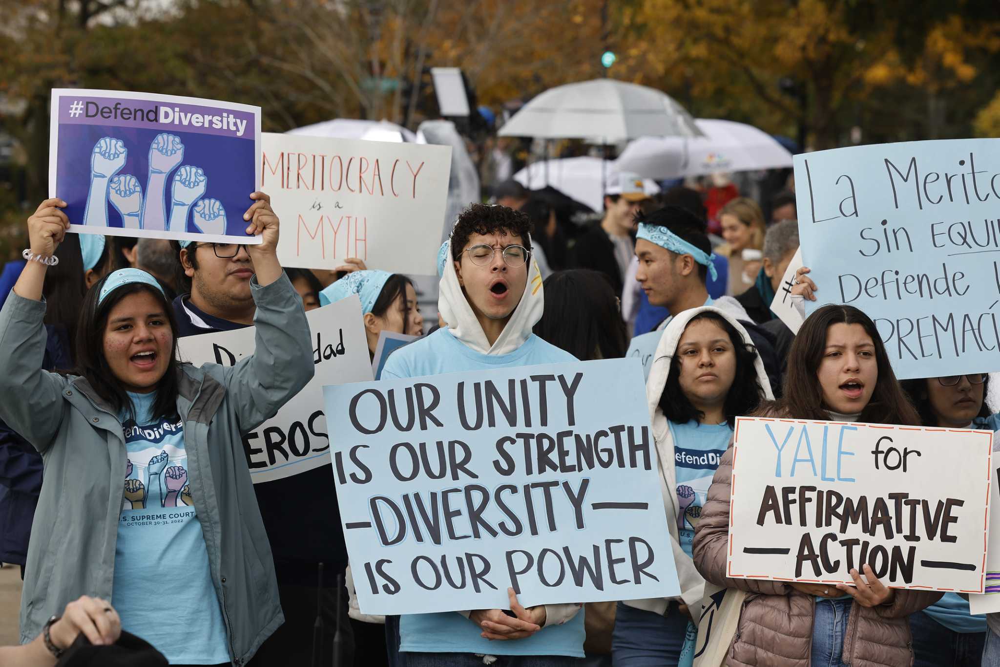 Supreme Court strikes down affirmative action at US colleges