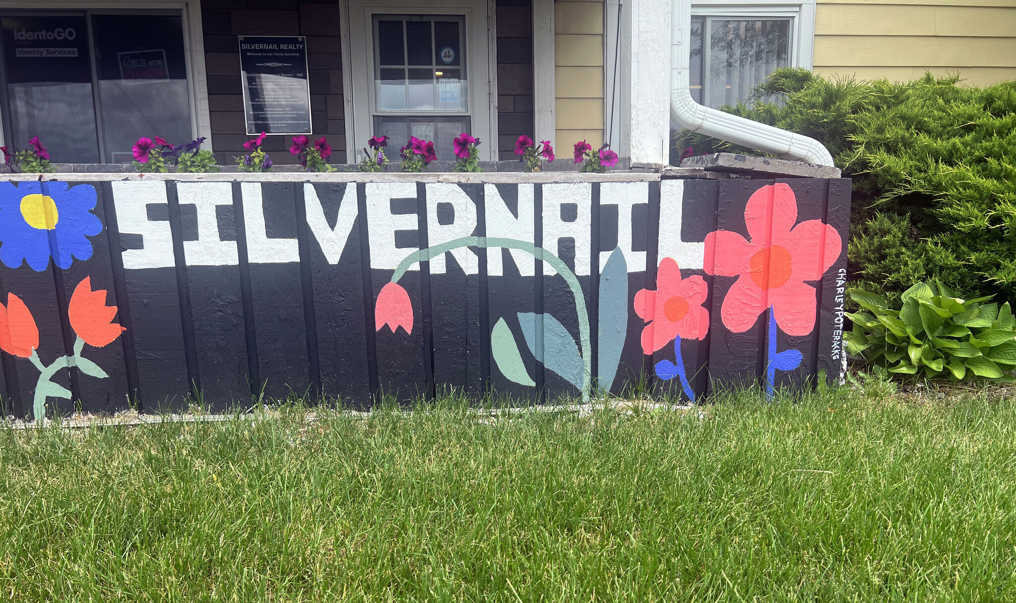 Silvernail Realty partners with Big Rapids student to create mural