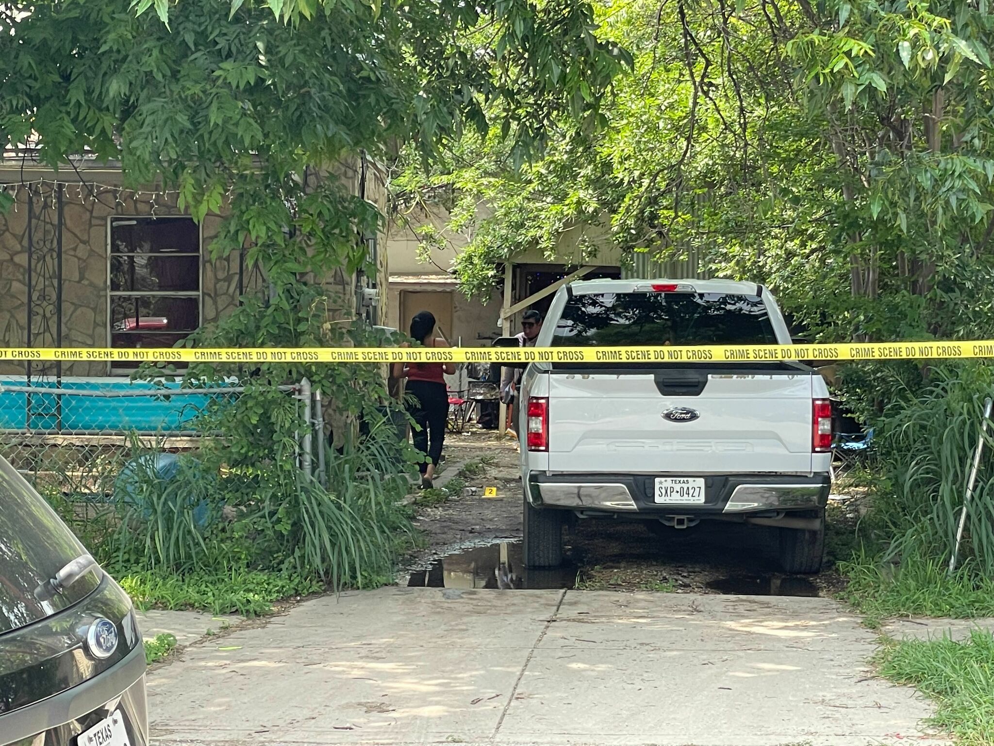 man-shot-in-critical-condition-after-reportedly-trespassing