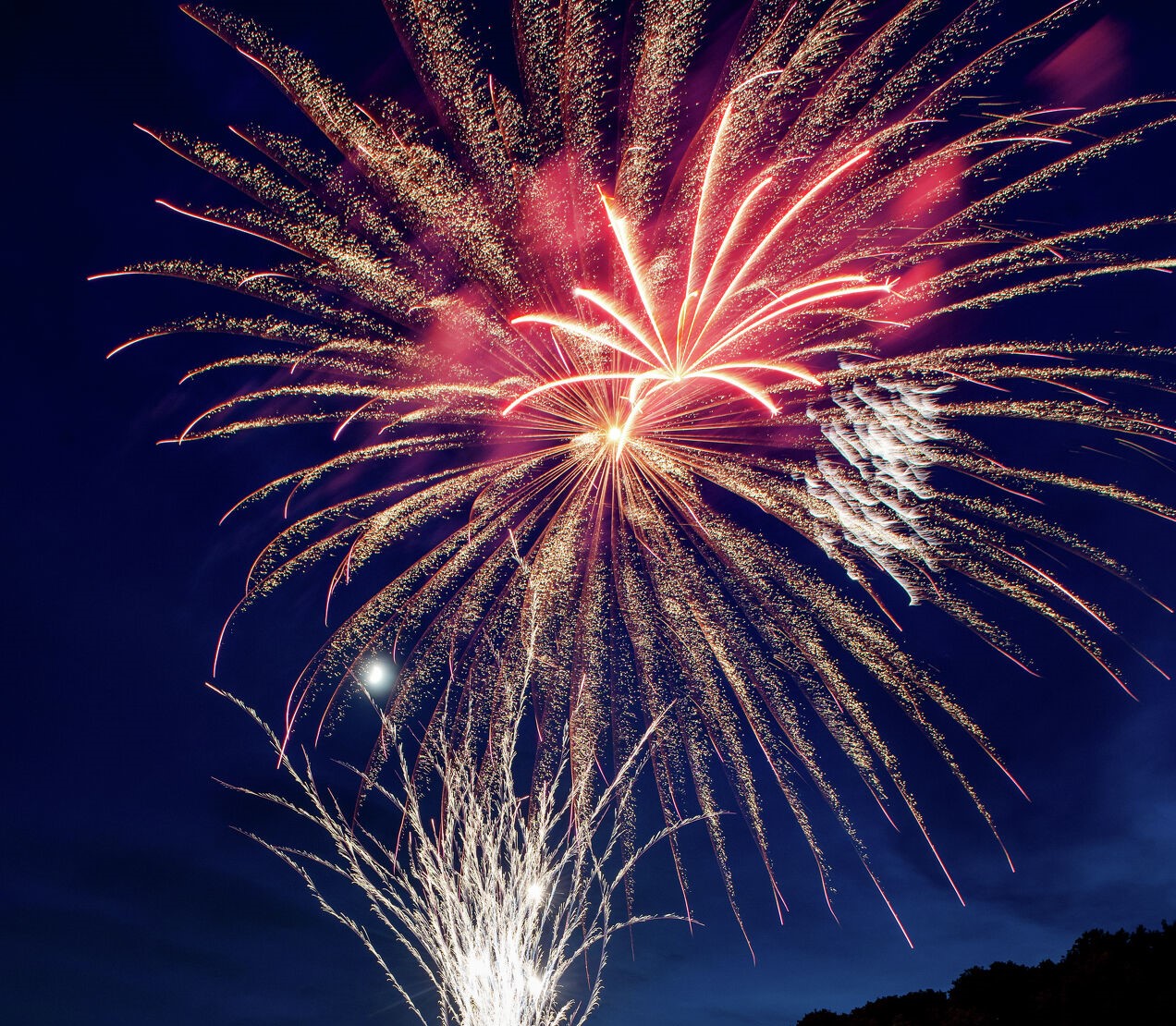 Wilton's canceled July Fourth fireworks are getting a Labor Day do-over