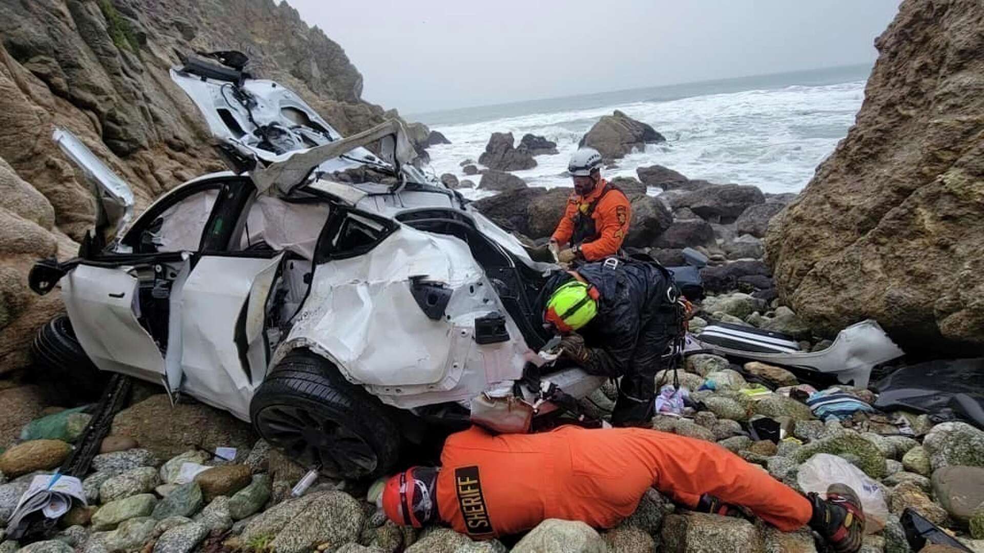 Judge: No jail time for doctor who drove car off Bay Area cliff