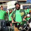 奥克兰运动的粉丝Curt银鼓而高喊“销售团队”在反抵制游戏在奥克兰的奥克兰体育馆,加州星期二,6月13日,2023年。