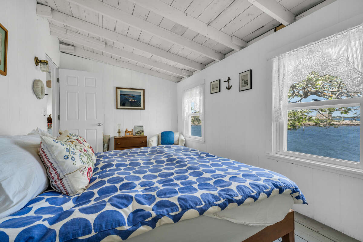 House on CT's Mouse Island listed for 900K under contract