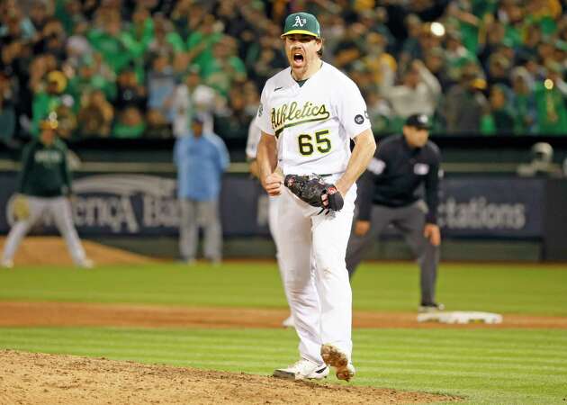 For one night, A's relish a big turnout at the Coliseum