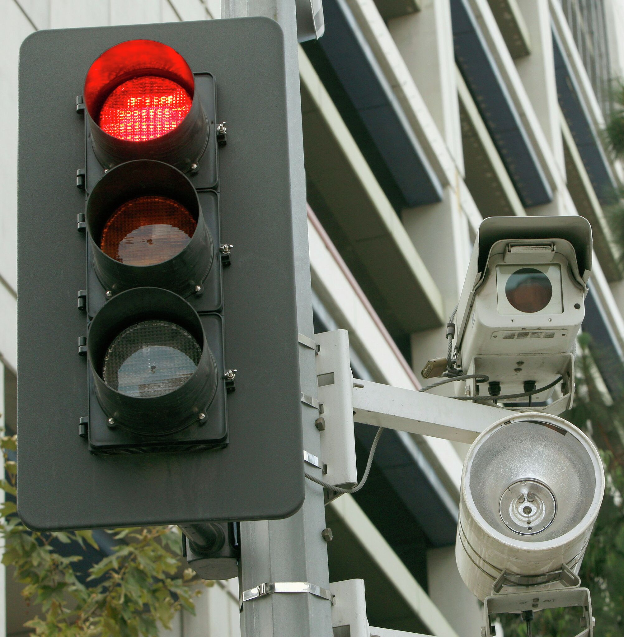 Red light, speed cameras are coming to CT. Here's what to know.