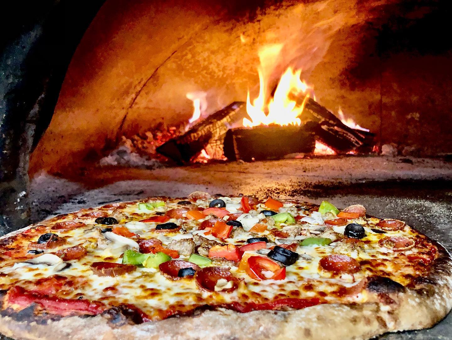 Wood Fired Pizza Spot Opens In Berlin More Food News   RawImage 