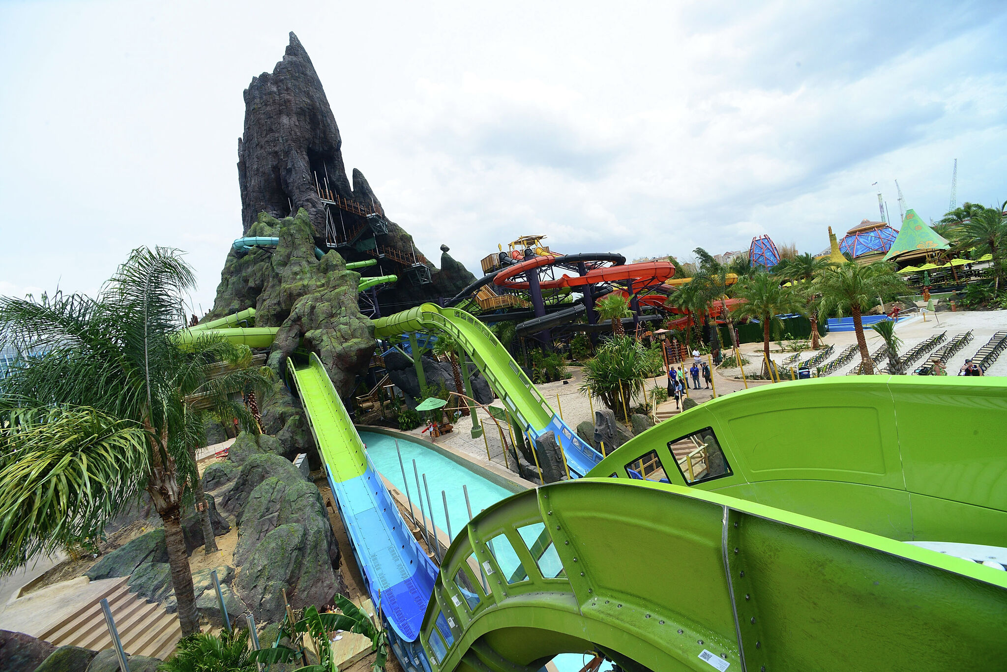 Why a trip to Universal's Volcano Bay is totally worth it