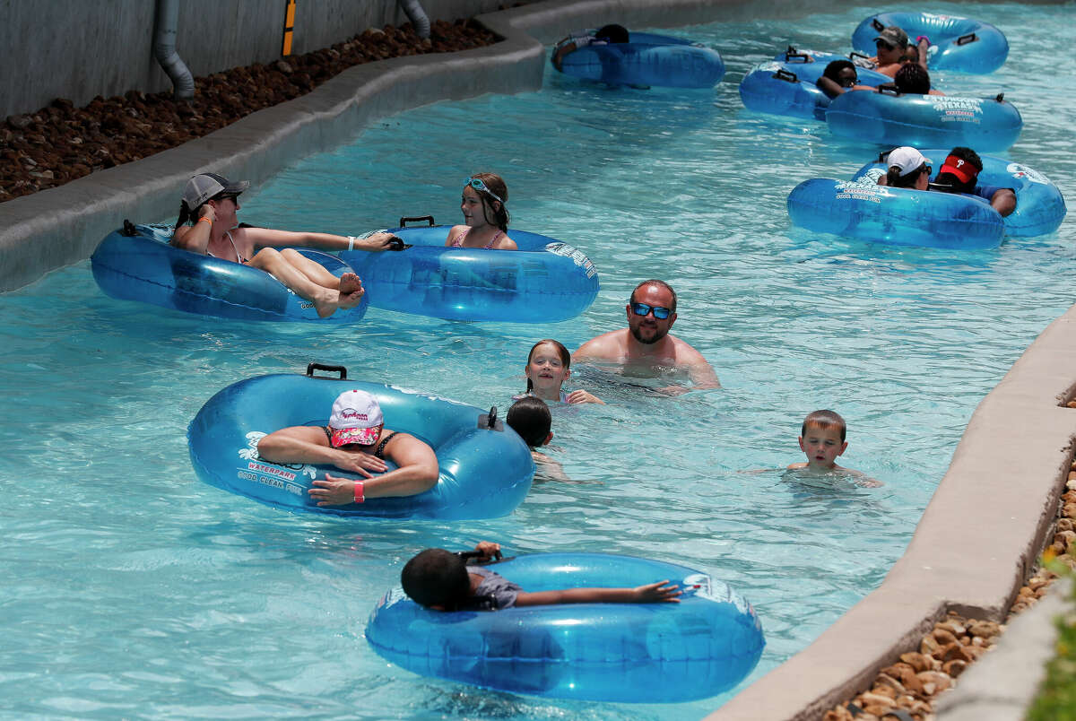 Houston lazy rivers to float at area hotels, waterparks, resorts