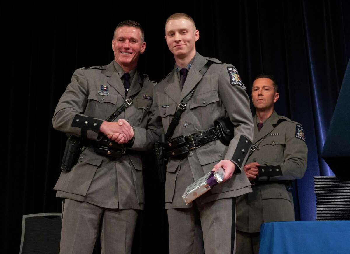 State Police raise maximum age for recruits from 29 to 34