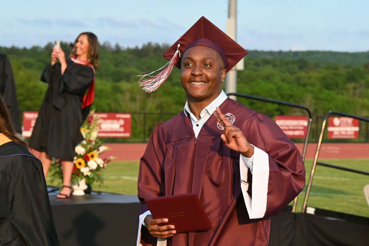 Class of 2023 at Bethel High School celebrates at commencement exercis