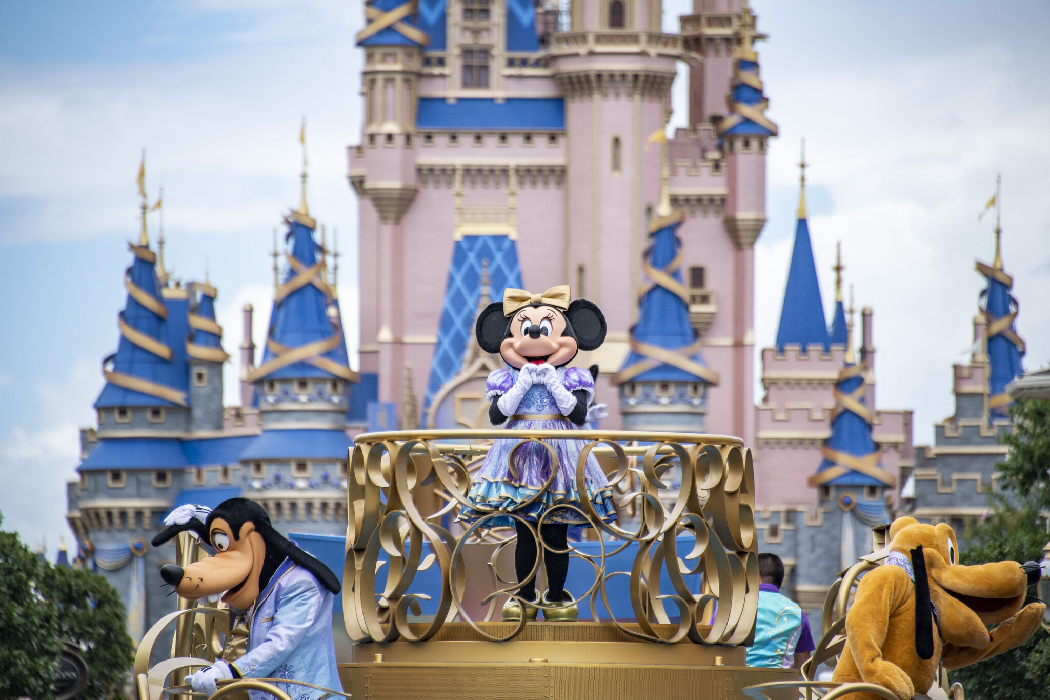 Walt Disney World Introduces New Theme Park Reservation System