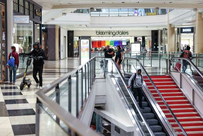 Westfield gives up on SF while Silicon Valley mall has record sales