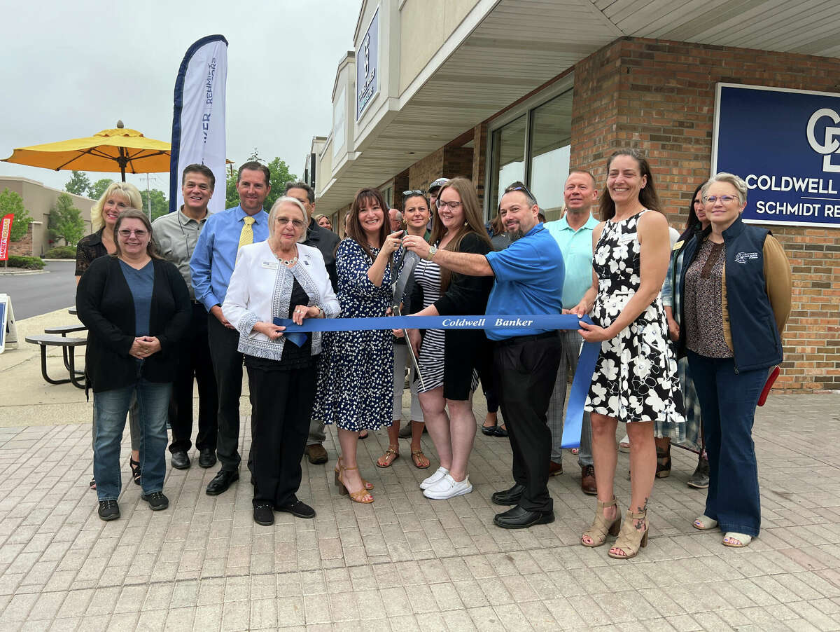 Coldwell Banker Schmidt Realtors Big Rapids hosts ribbon cutting