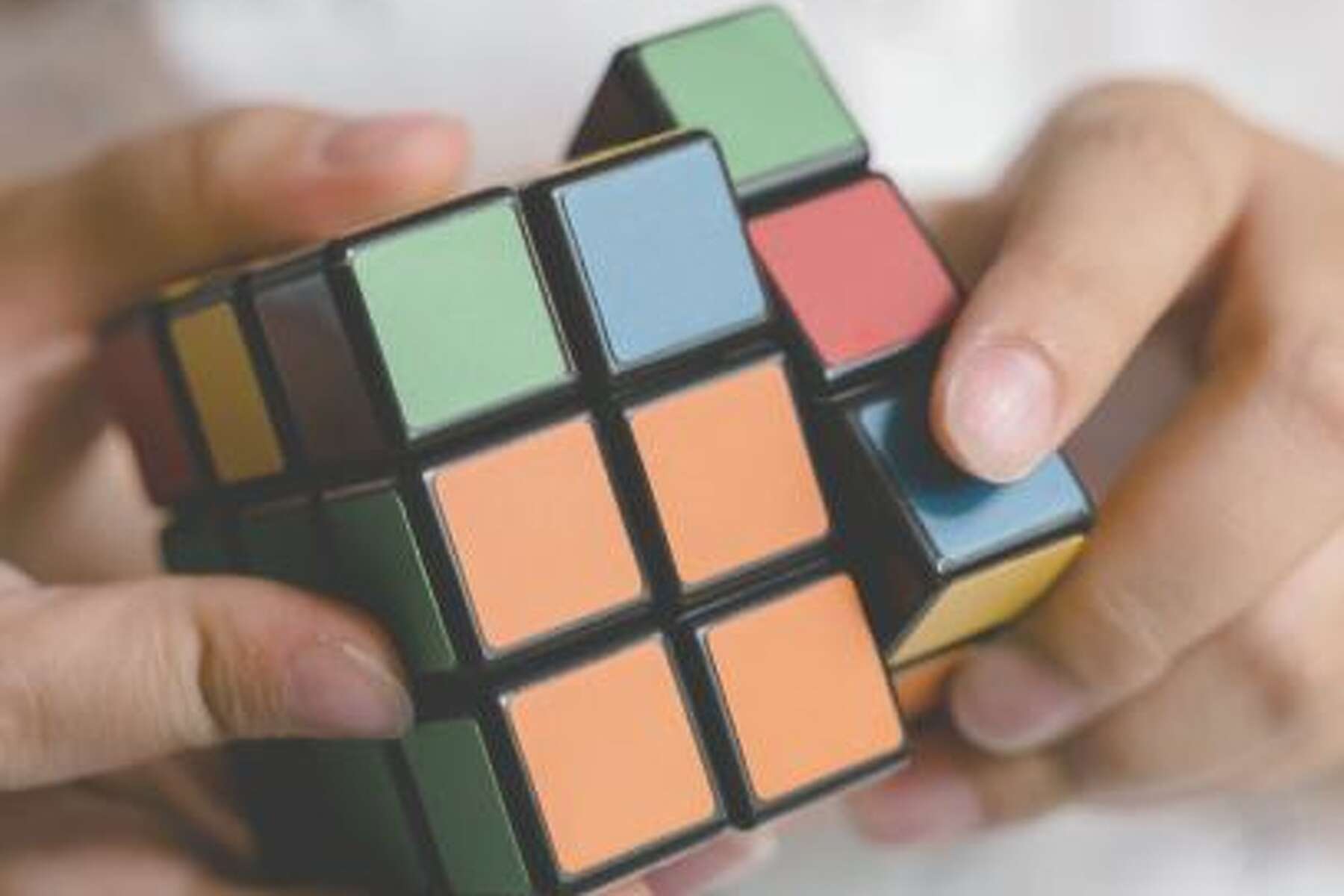 How to compete at a speedcubing competition 