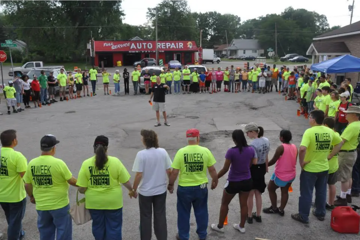 One Week, One Street project beautifies a neighborhood in Saginaw - Vimarsana News