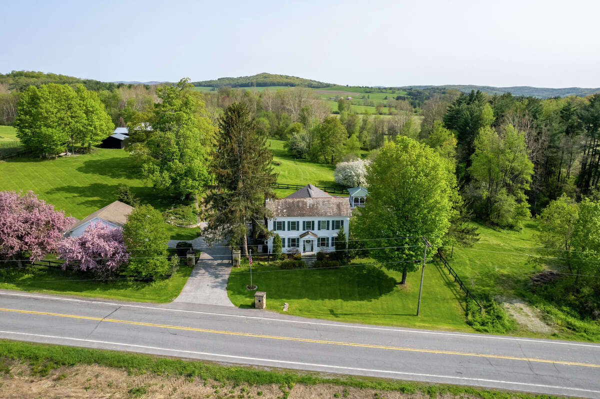Farmhouse on 10 acres near Vermont for sale at near 700,000