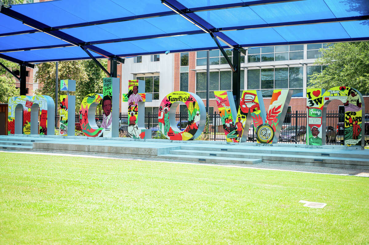 Here Are 3 Houston Murals That Commemorate Juneteenth here-are-3-houston-murals-that-commemorate-juneteenth