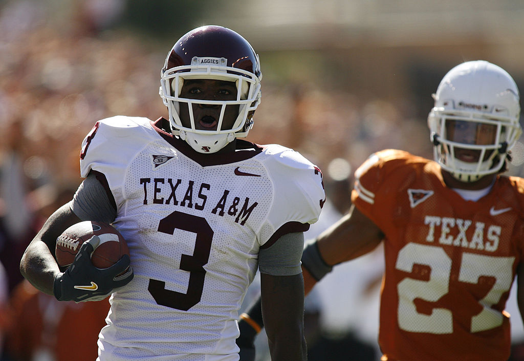 Why did Texas and Texas A&M start playing on Thanksgiving Day?