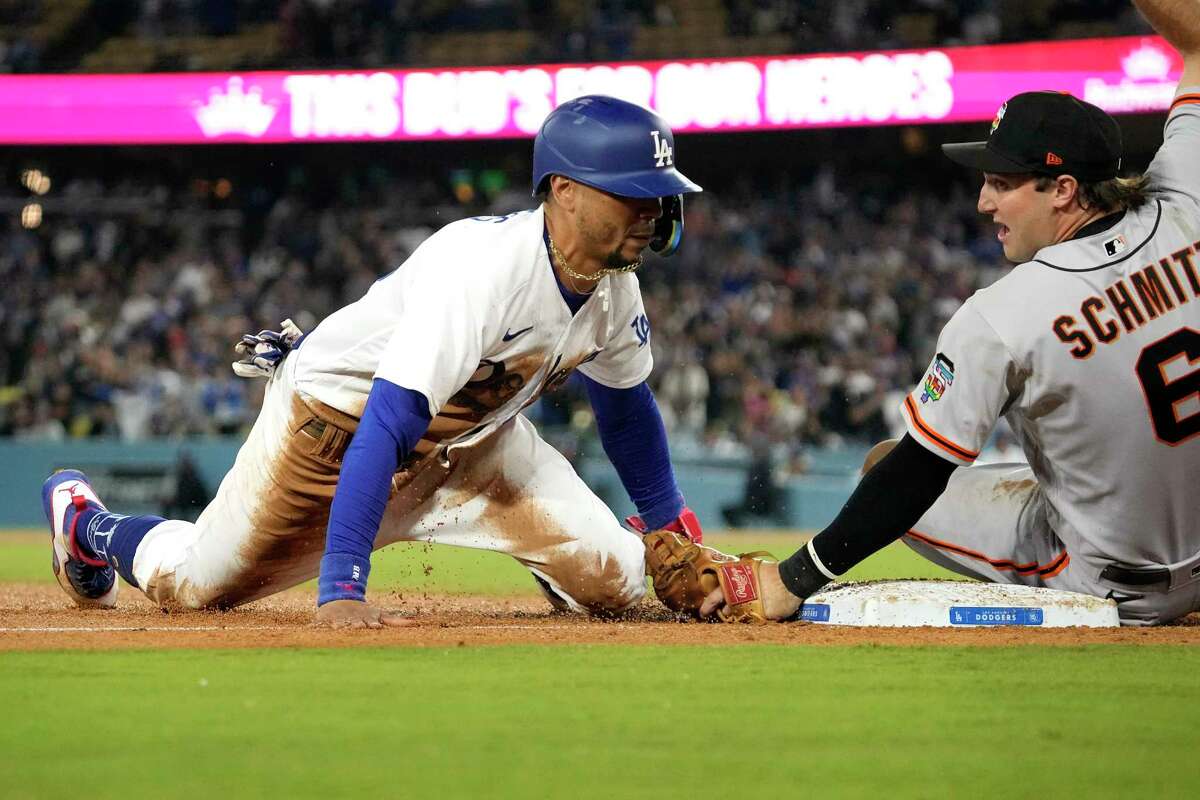 SF Giants beat LA with 'one of the craziest plays' in MLB history