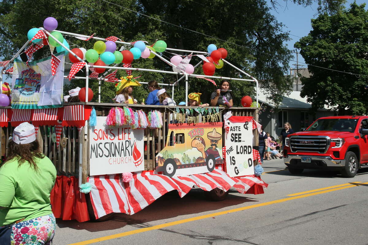 Michigan Sugar Festival 2023 Grand Parade