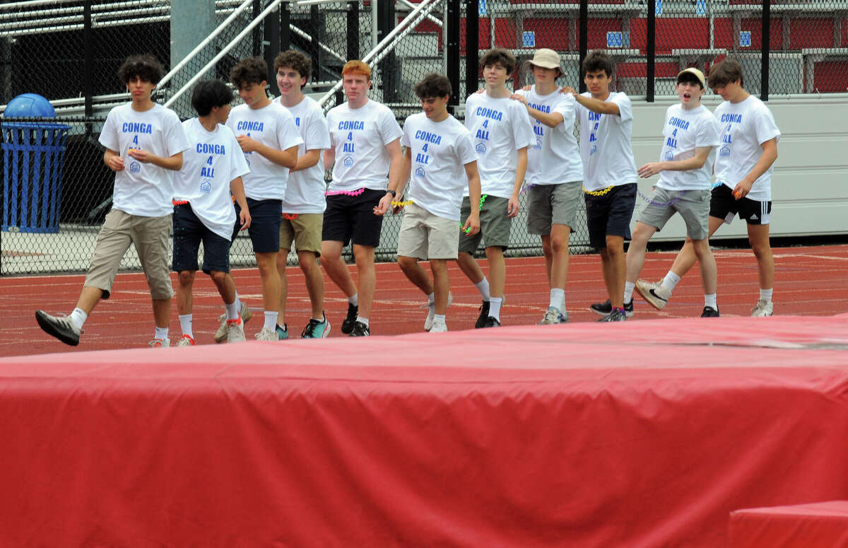 In Photos Greenwich teen tackles Guinness World Record conga line