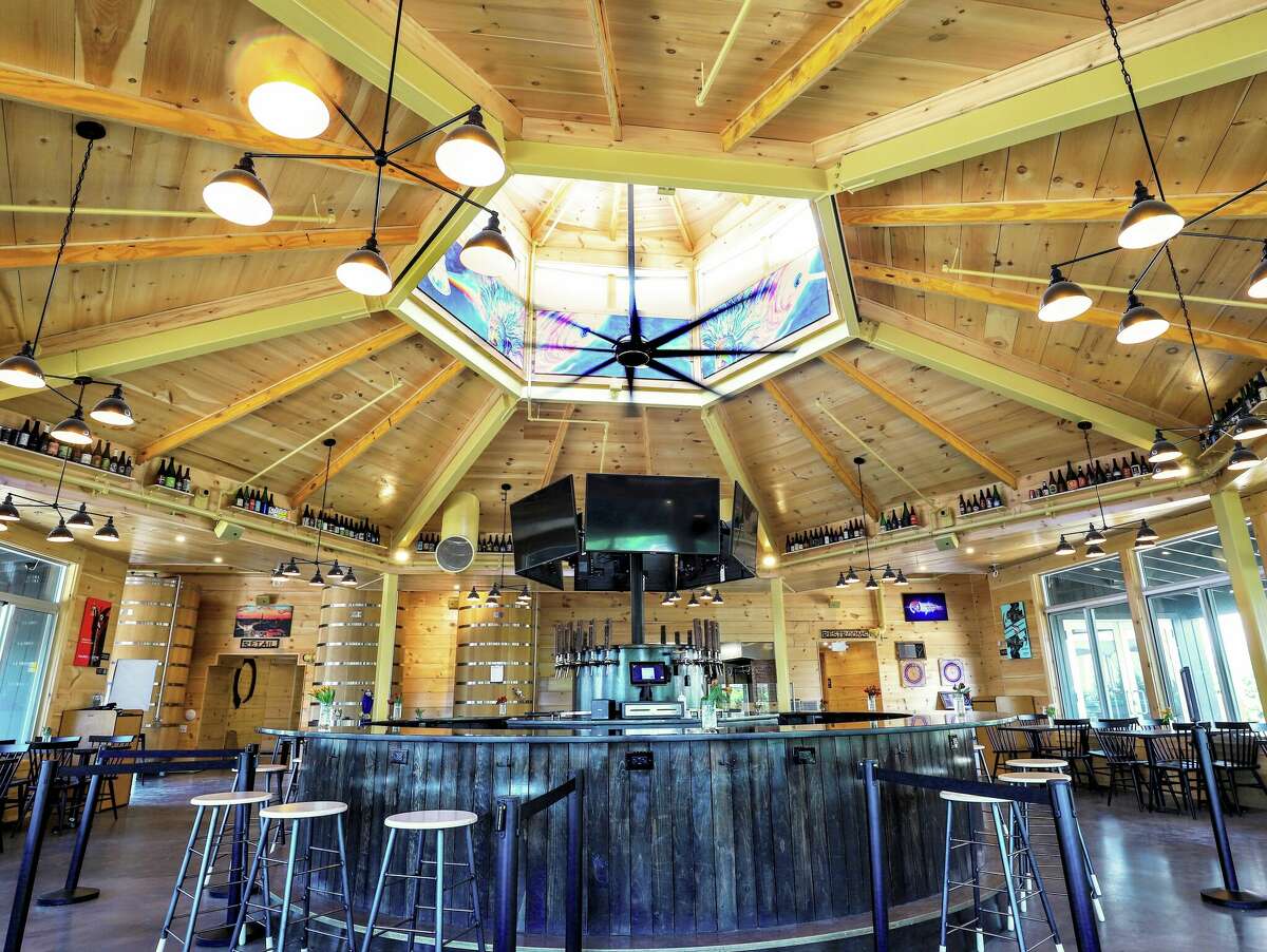 The best brewery taprooms in the Hudson Valley