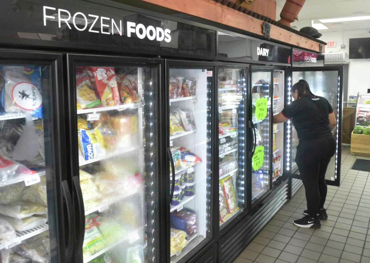 Father, son from Brazil open Tomahawk Meat Market in Danbury