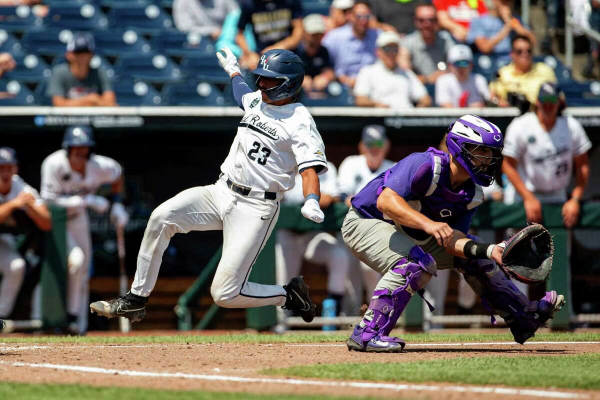 TCU baseball: Horned Frogs advance in College World Series