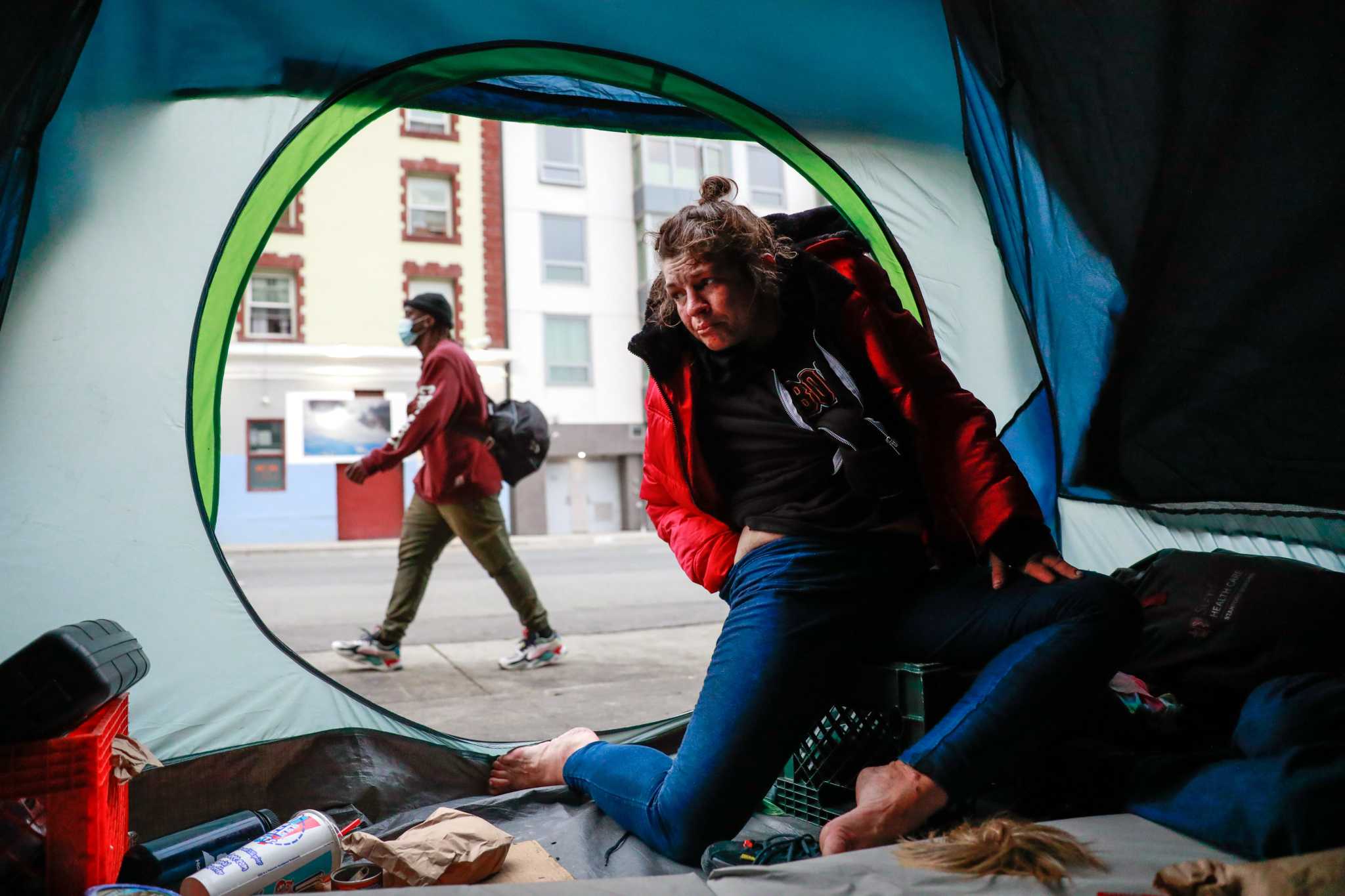 旧金山官员拒绝无家可归者倡导者提出的关于清理行动的提议