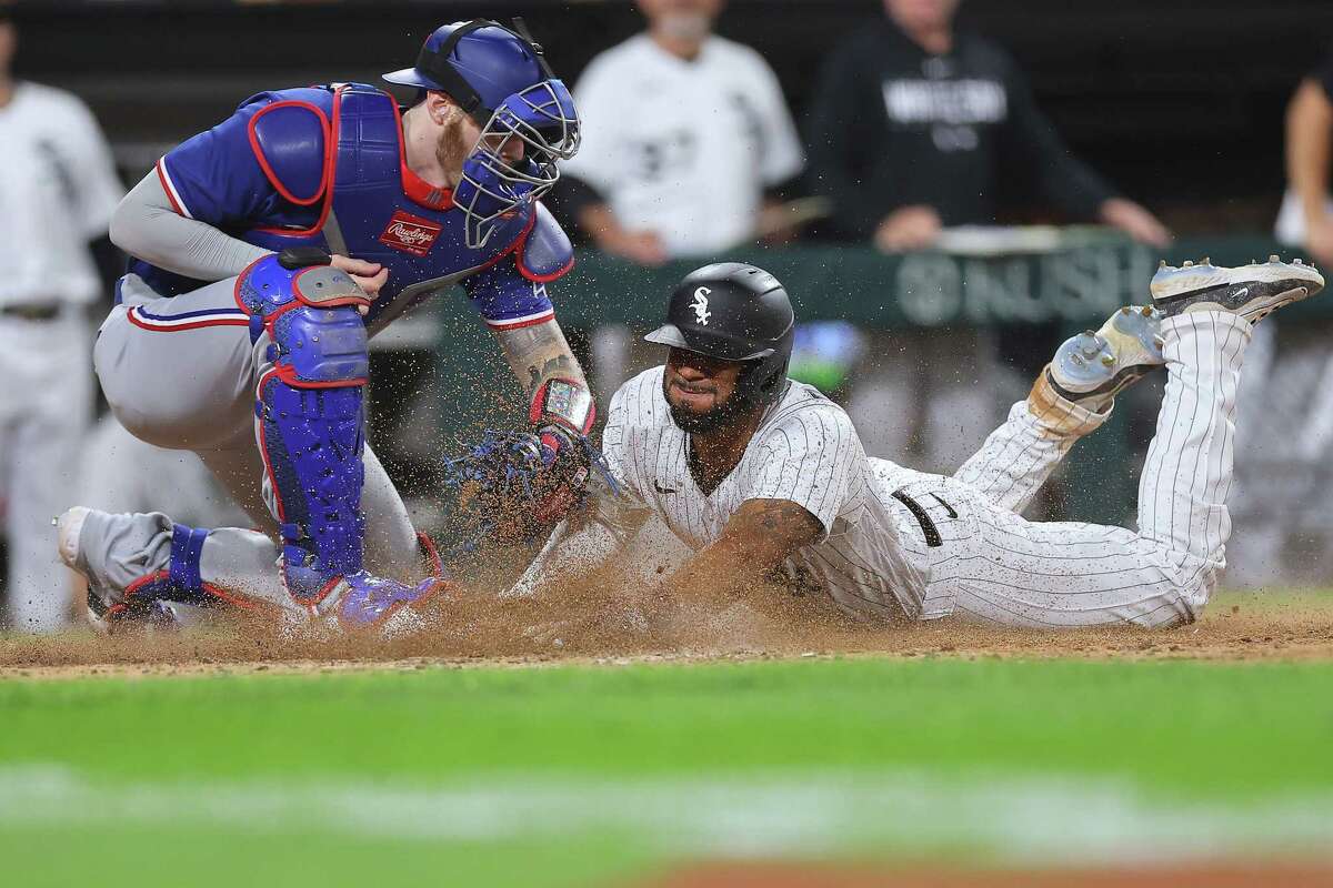 Rangers' Bruce Bochy rips umpires, MLB replay officials over