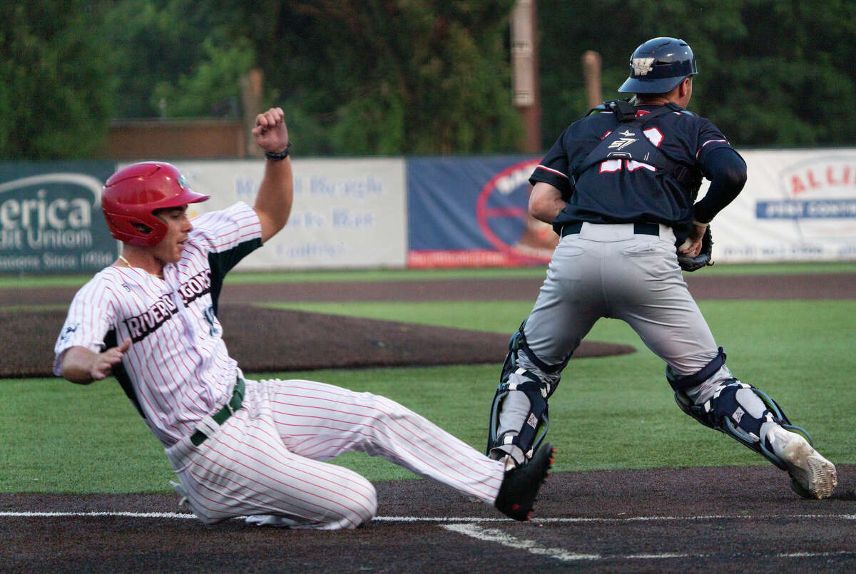 Quincy Gems defeat Alton River Dragons